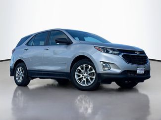 Used 2020 Chevrolet Equinox LS video 1