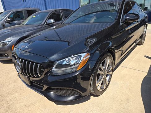 Used 2018 Mercedes-Benz C 300 Sedan image 2