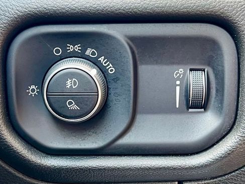 Used 2022 RAM 1500 Big Horn image 26