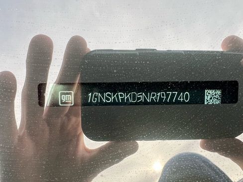 Used 2022 Chevrolet Tahoe Z71 w/ Luxury Package image 15