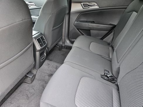 New 2026 Kia Sportage LX FWD image 21
