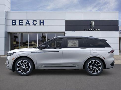 New 2026 Lincoln Nautilus Reserve AWD/4WD image 4