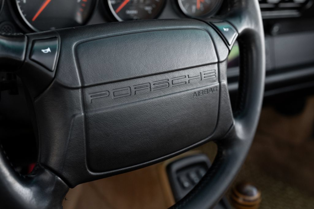 Used 1992 Porsche 911 Carrera RWD image 29