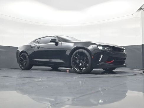 Used 2018 Chevrolet Camaro LT image 15