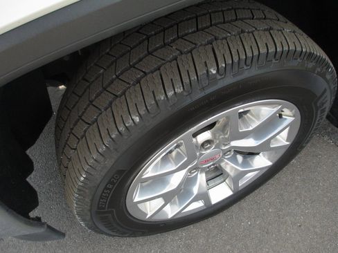 Used 2017 GMC Sierra 1500 SLT w/ SLT Premium Package image 13