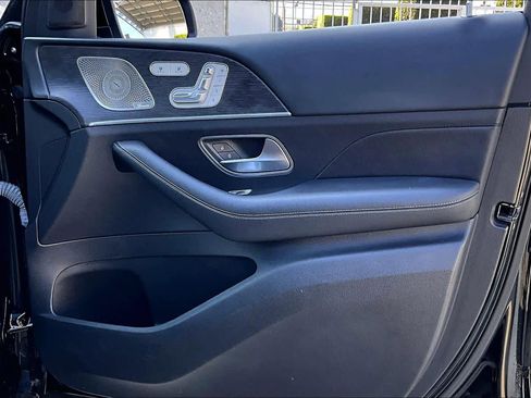 Used 2022 Mercedes-Benz GLS 450 4MATIC image 22