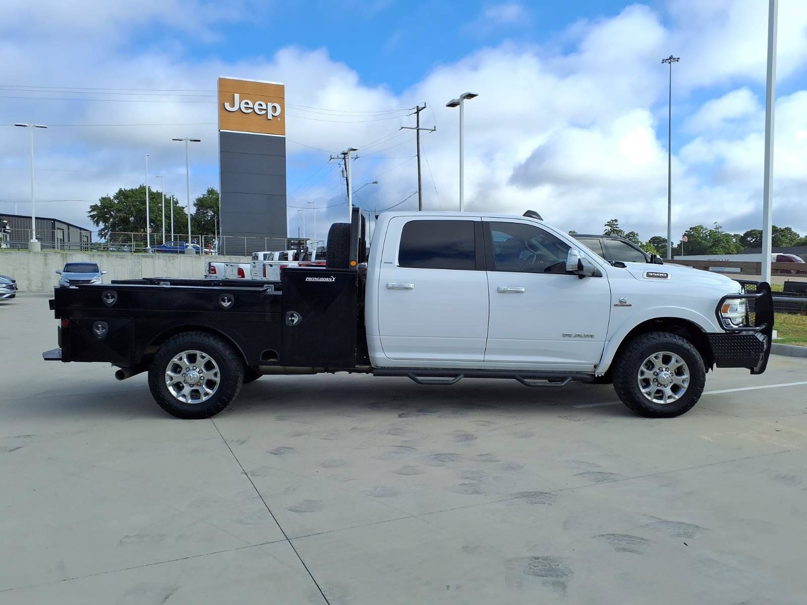 Used 2020 RAM 3500 Laramie AWD/4WD image 5