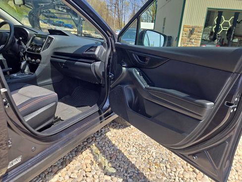 Used 2019 Subaru Crosstrek 2.0i Premium w/ Eyesight System AWD/4WD image 25