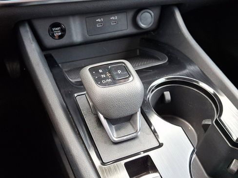 Used 2024 Nissan Rogue SV AWD/4WD image 14