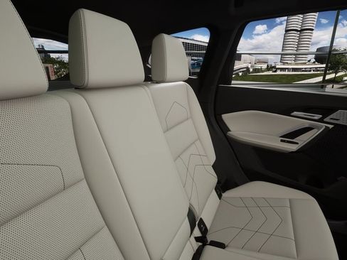 Used 2026 BMW X1 xDrive28i image 36