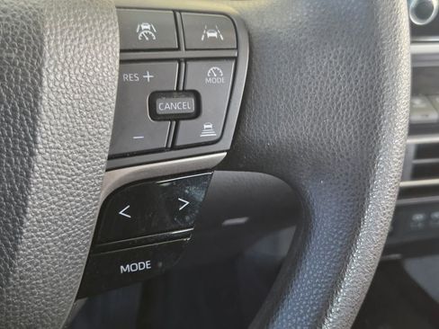 Used 2025 Toyota Camry LE FWD image 31