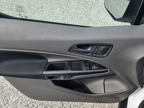 Used 2022 Ford Transit Connect XL image 12