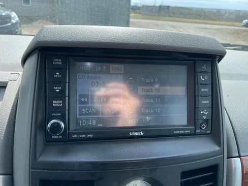 Used 2008 Chrysler Town & Country Touring image 34