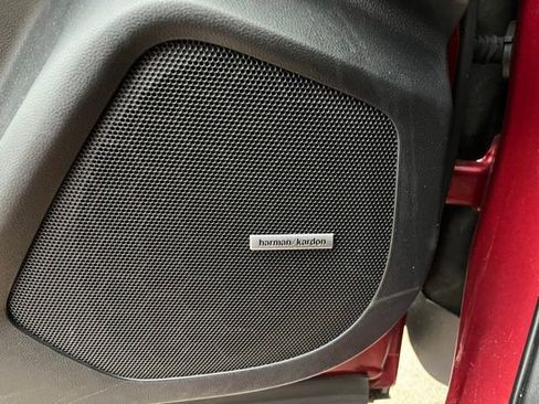 Used 2024 Subaru Ascent Limited w/ Technology Package image 7