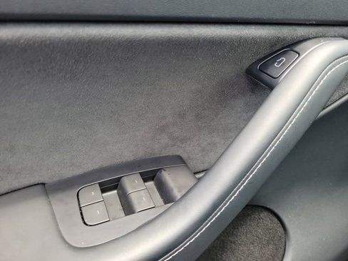 Used 2023 Tesla Model Y Performance AWD/4WD image 16