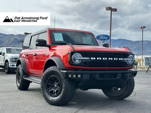 Used 2024 Ford Bronco Wildtrak image 1