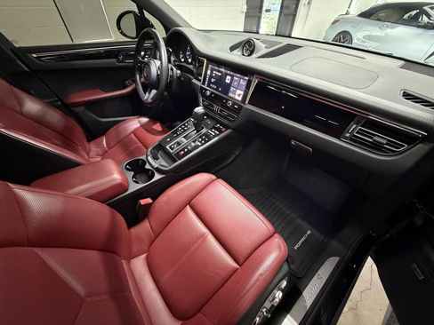 Used 2022 Porsche Macan S AWD/4WD image 19