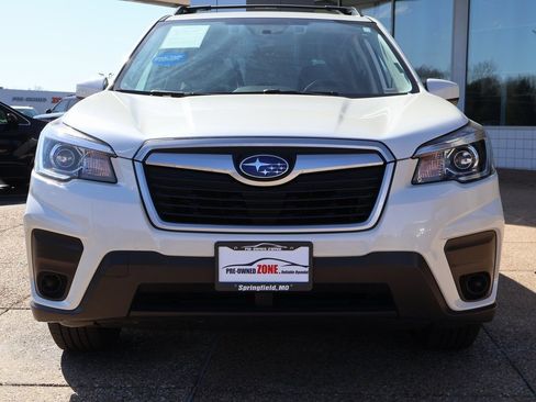 Used 2020 Subaru Forester Premium image 8