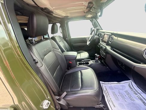 Used 2023 Jeep Wrangler Unlimited Sahara w/ Cold Weather Group AWD/4WD image 33