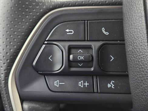 Certified 2025 Toyota 4Runner TRD Off-Road Premium image 34