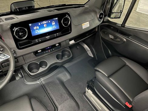 New 2026 Mercedes-Benz Sprinter 2500 image 35