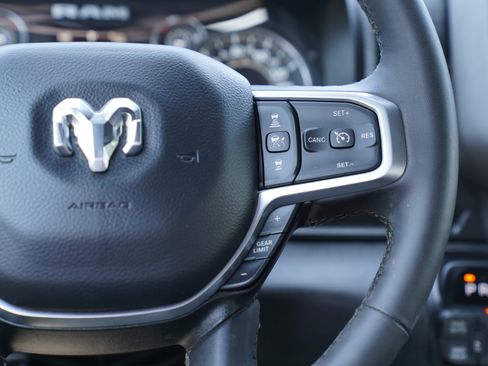 Used 2025 RAM 1500 Big Horn AWD/4WD image 19