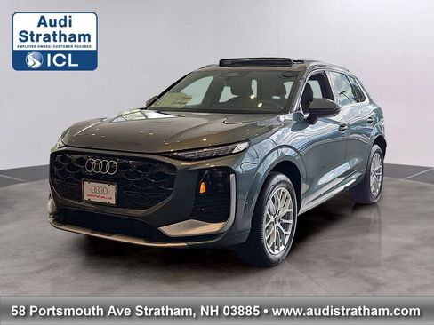 New 2026 Audi Q3 quattro 2.0T AWD/4WD image 1