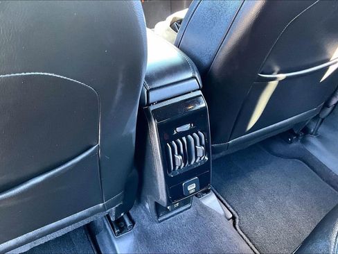 Used 2023 Jeep Compass Limited image 10