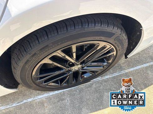 Certified 2026 Toyota Camry SE AWD/4WD image 4