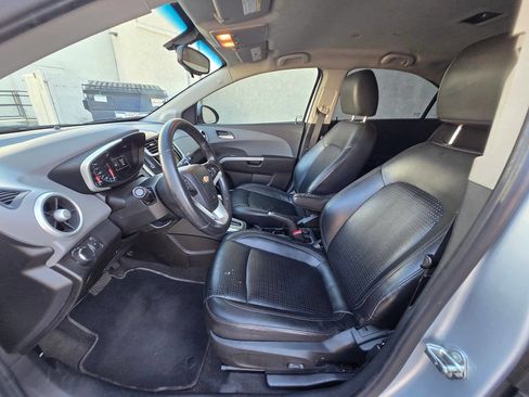 Used 2018 Chevrolet Sonic Premier FWD image 21
