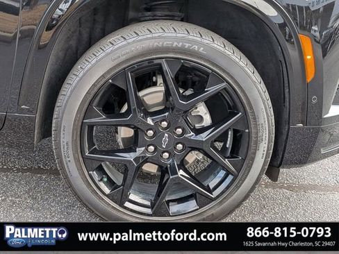 Used 2024 Chevrolet Traverse RS image 12