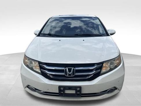 Used 2015 Honda Odyssey Touring image 2
