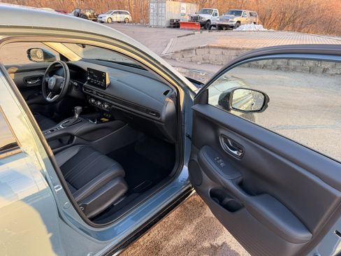 Used 2026 Honda HR-V EX-L image 15