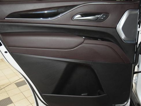 Used 2023 Cadillac Escalade Sport Platinum w/ LPO, ONYX Package image 45