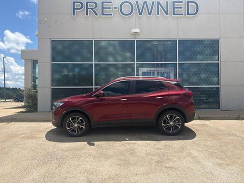 Used 2022 Buick Encore GX Select w/ Advanced Technology Package FWD image 1