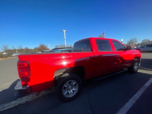 Used 2018 Chevrolet Silverado 1500 LT w/ LT Eassist Package image 9