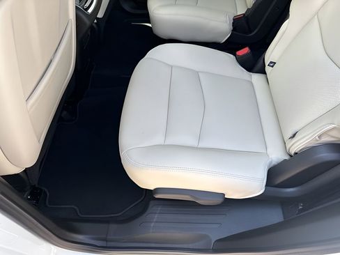 New 2025 Cadillac XT6 Sport w/ Technology Package image 18