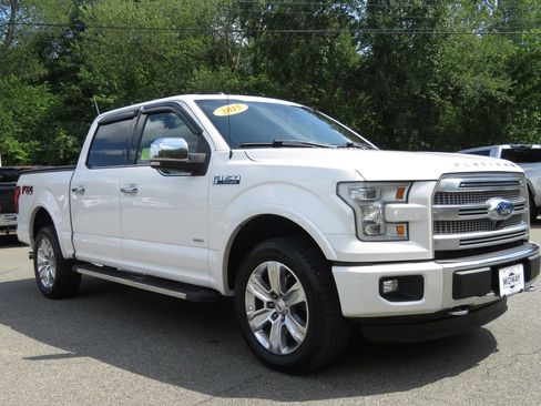Used 2015 Ford F150 Platinum w/ Equipment Group 701A Luxury AWD/4WD image 3