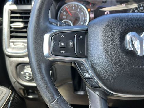 Used 2025 RAM 1500 Laramie AWD/4WD image 21
