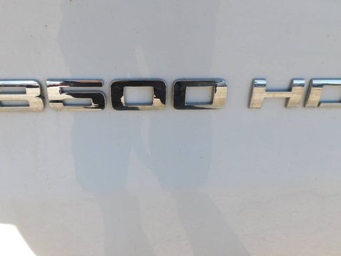 Used 2015 Chevrolet Silverado 3500 LT w/ LT Convenience Package AWD/4WD image 22