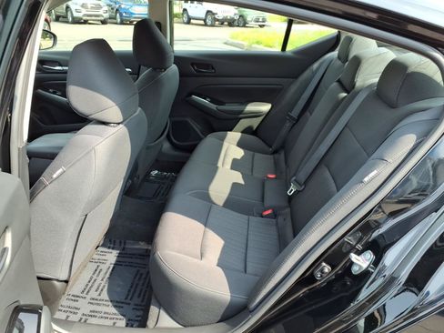 Used 2023 Nissan Altima 2.5 SV AWD/4WD image 6