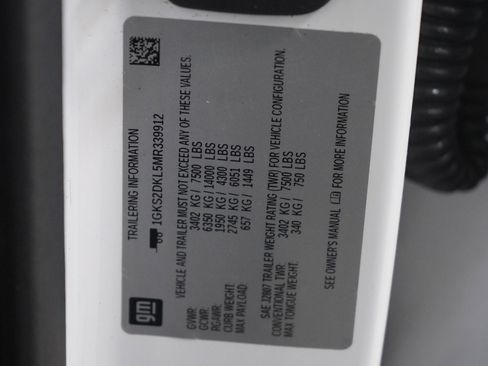 Used 2021 GMC Yukon Denali w/ Denali Premium Package image 35