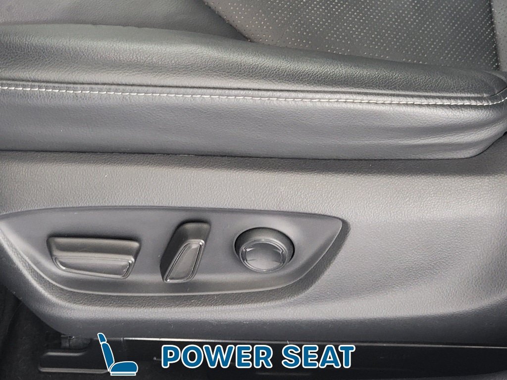 Used 2018 Toyota Camry XSE FWD image 15