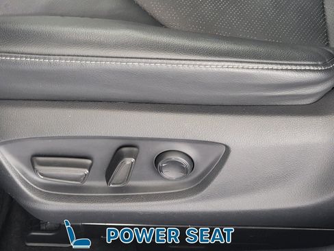 Used 2018 Toyota Camry XSE FWD image 15