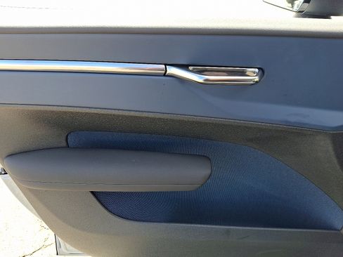 Used 2025 Volvo EX30 Ultra w/ Climate Package image 13