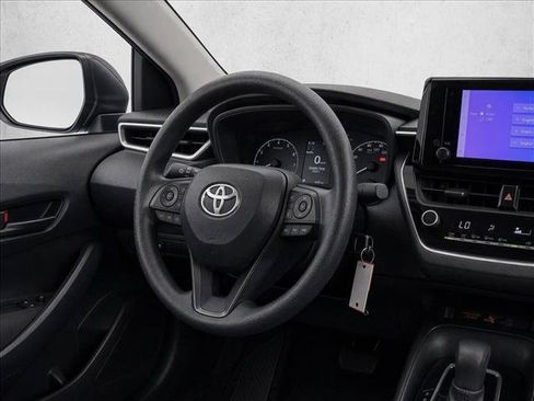 Used 2024 Toyota Corolla LE FWD image 30