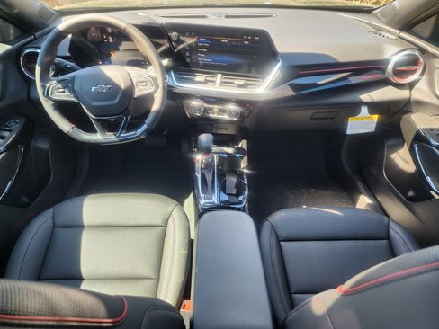 New 2026 Chevrolet Trax RS w/ Sunroof Package FWD image 18