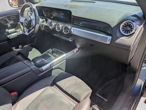 Used 2023 Mercedes-Benz GLB 250 4MATIC image 20