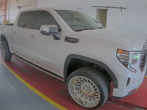 Used 2023 GMC Sierra 1500 Denali Ultimate AWD/4WD image 1