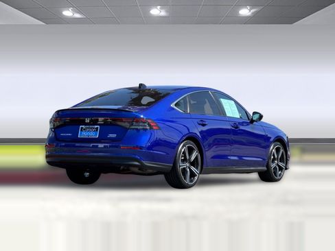 Used 2024 Honda Accord Sport image 9